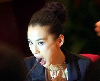 娱乐吃瓜带面具的明星,揭秘吃瓜群众心中的神秘明星